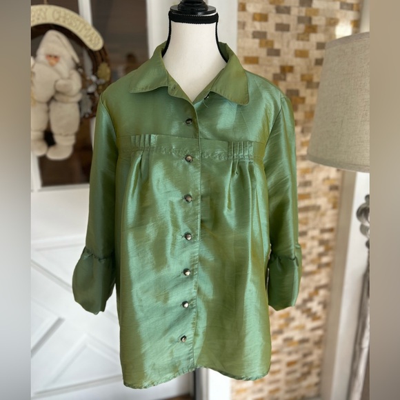 Agora Shimmering Olive Blouse - Picture 2 of 10